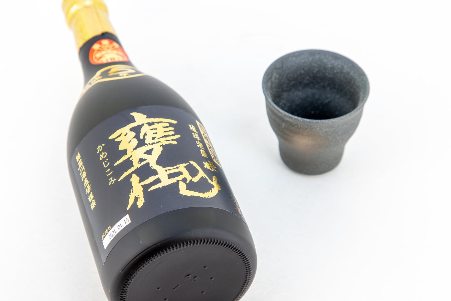 Tamayu - 5yr. Clay Pot Aged Awamori 43%
